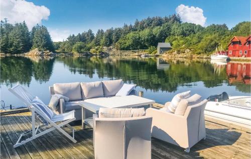 . 4 Bedroom Amazing Home In Bokn