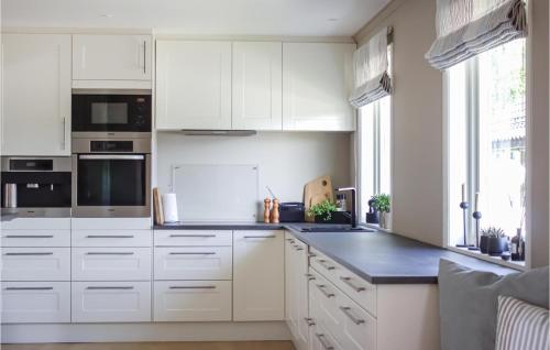 ห้องครัว, Pet Friendly Home In Skien in สกีน