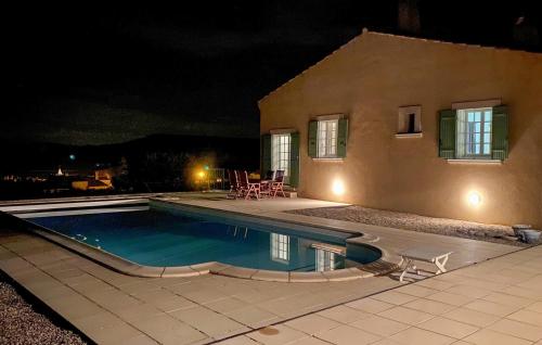 Úszómedence, Gorgeous Home In St Maurice Sur Eygues in Saint-Maurice-Sur-Eygues
