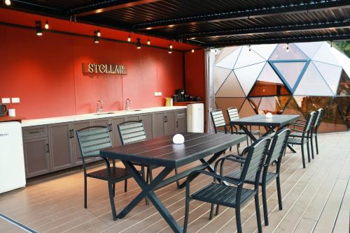 المرافق, Stellar Glamping Auckland in باباكورا