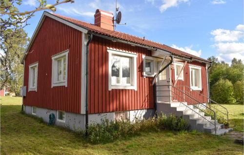 . 2 Bedroom Gorgeous Home In Alstermo