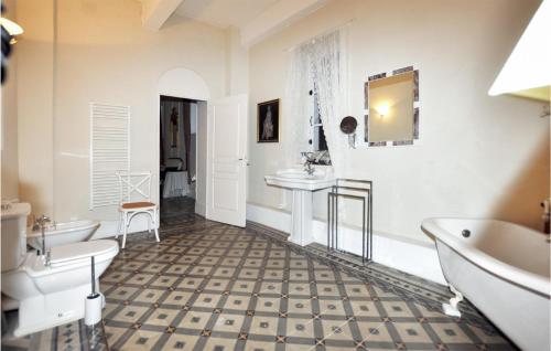 Vannas istaba, Gorgeous Home In Ventenac-En-Minervois in Raissac-d'Aude