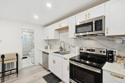 Luxe Urban Studio Oasis in Heart of Dallas! in Dallas, USA