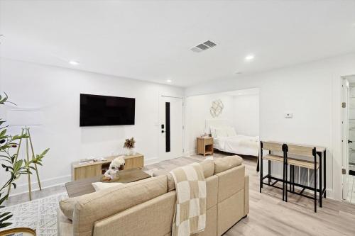 Luxe Urban Studio Oasis in Heart of Dallas! in Dallas, USA