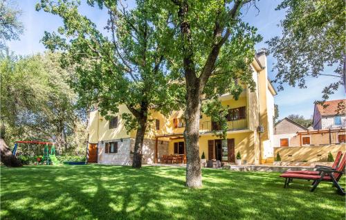 Viesnīcas āriene, Stunning Home In Dicmo in Bisko