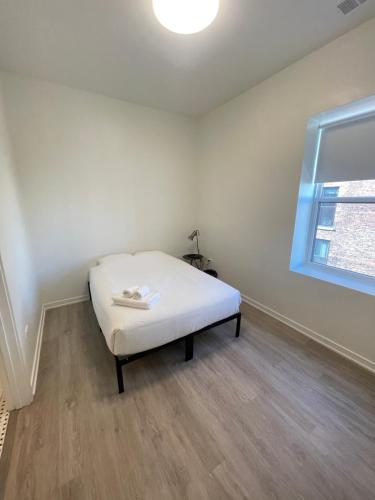 Stylish Shared Condo Minutes from Downtown Chicago, 1Bedroom and Shared access in Chicago, USA
