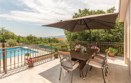 Плувен басейн, Holiday Home Imotski With Outdoor Swimming Pool 320 in Donji Vinjani