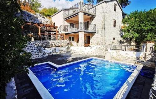 Luxurious Home In Blaca, Blaca