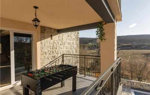 Viesnīcas āriene, Luxurious Home In Blaca in Blaca