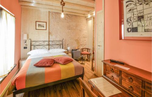  Beautiful Home In Verona With Sauna in Verona