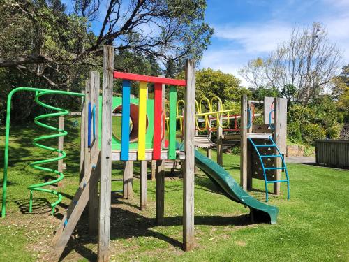 Playground, Dickson Holiday Park in Thames