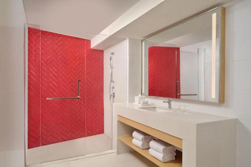 Four Points by Sheraton Surabaya, Tunjungan Plaza, Surabaja (zdjęcie 6)