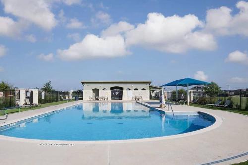 Vistas, Quite big home near Tesla & COTA in Glenbrook