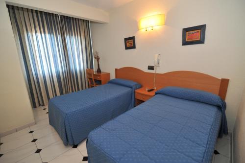 Hostal Goyma I - image 8