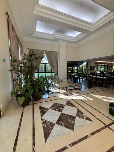Flat Univer Pamplona Jardins com cozinha e garagem 1901