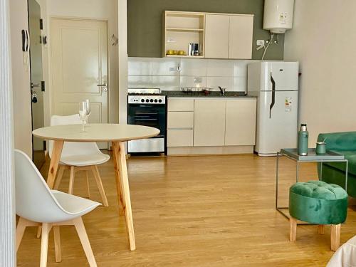 One-Bedroom Apartment image 1