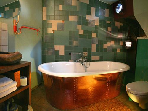 Boat 'Opoe Sientje' Room Type - Comfort Double Room