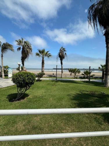 Lindo Departamento con Terraza Vista al Mar in Pimentela