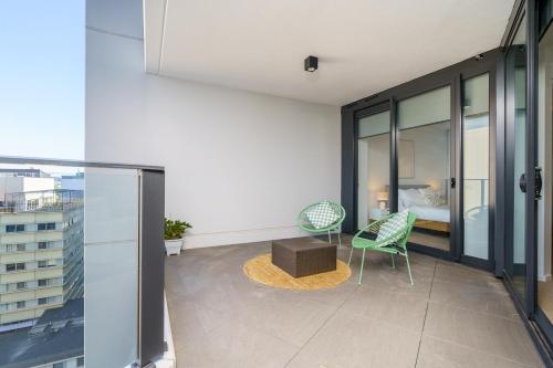 Serene 2BR Apt in the Radiant City of Civic