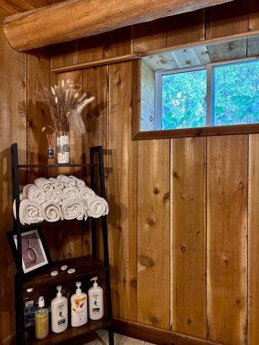 John Wayne Cedar Oasis in Essa (ON)
