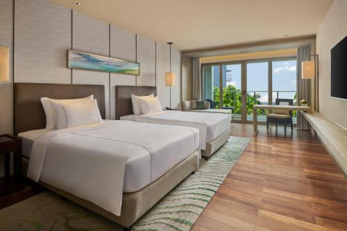 Deluxe Twin Room room in Kingkey Palace Hotel Shenzhen