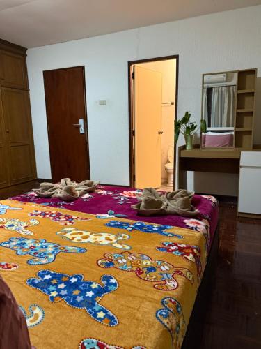 1 queen bed