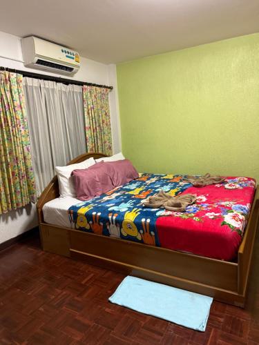 1 queen bed
