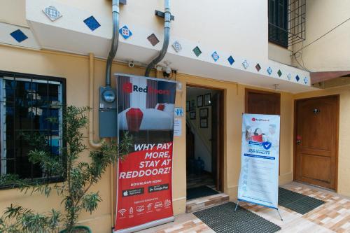 RedDoorz near PNR Espana Station, Manila (fotografie 8)