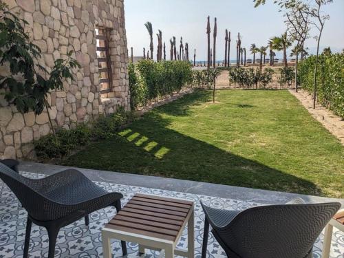 Modern Beachfront 1BR Loft with Garden in Somabay, Hurghada (Foto 2)