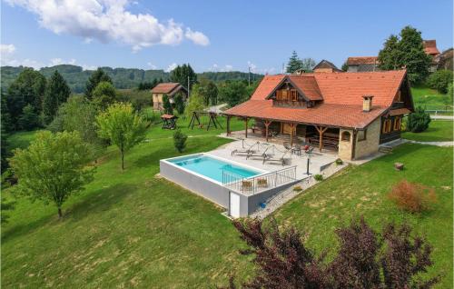 Viesnīcas āriene, Three-Bedroom Holiday Home In Gornji Trpuci in Starjak