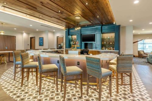 610499723 Cambria Hotel Davenport Quad Cities