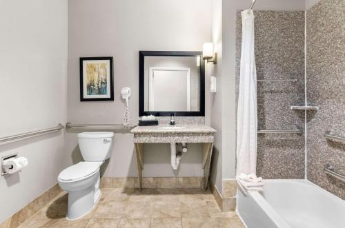 Comfort Suites Katy - main image