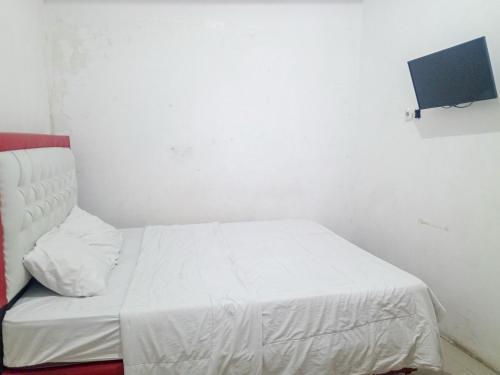 Standard Double Room image 6