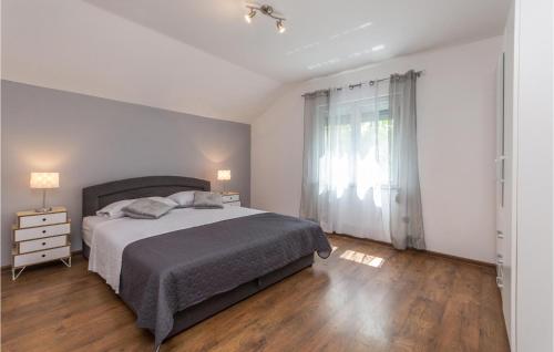 Pet Friendly Apartment In Polaca in Polaca