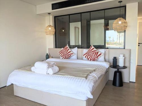 Magical Cabana Steps From Beach & Pool