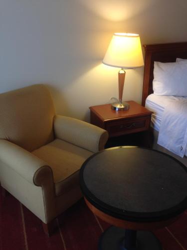 Rodeway Inn & Suites Greensboro Southeast