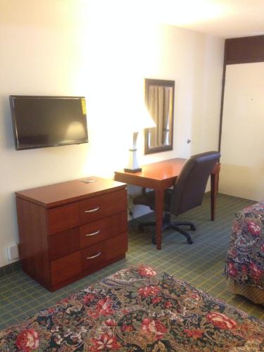 Rodeway Inn & Suites Greensboro