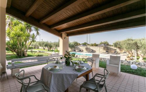  Villa Summit in Modica