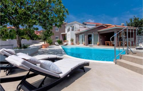 Villa Emily, Medulin