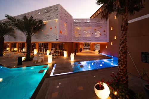 Restaurant, Vivienda Hotel and Villas, Diplomatic Quarter in As Safarat