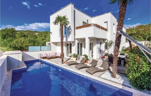 Beautiful Home In Crikvenica – khách sạn tại Sopaljska