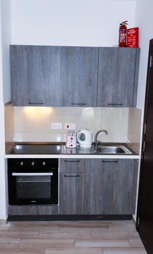 Napoli Suites Studios Aparthotel - image 4