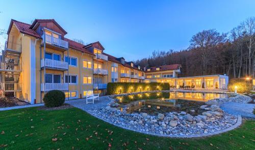 Vitalhotel Sonneck - Hotel - Bad Wörishofen