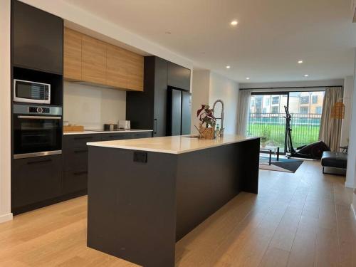 مطبخ, Family House Airport Heaven in Russley