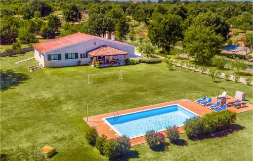 Lovely Home In Rovinj With Wifi