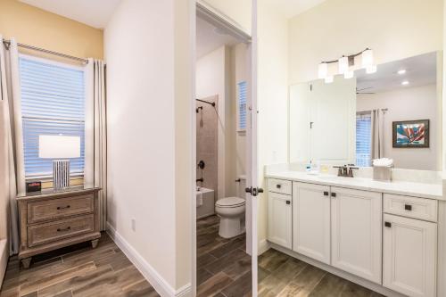 Sun Filled Cottage near Disney with Hotel Amenities at Margaritaville - 8033ST - main image