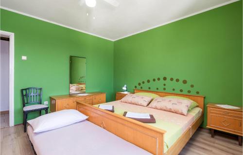 Cozy Apartment In Senj With Wifi