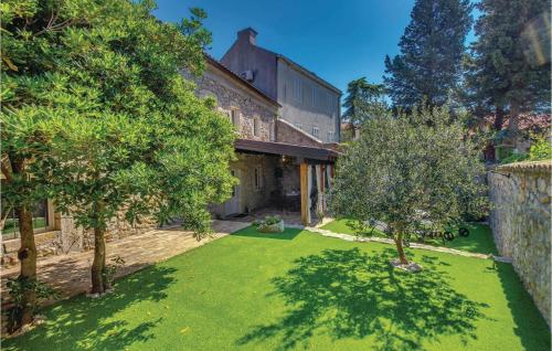 Stunning Home In Novi Vinodolski With Wifi