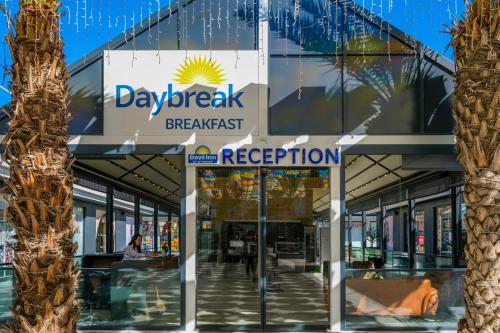 Days Inn by Wyndham Alanya - 로비
