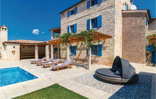 9 Bedroom Lovely Home In Bokordici